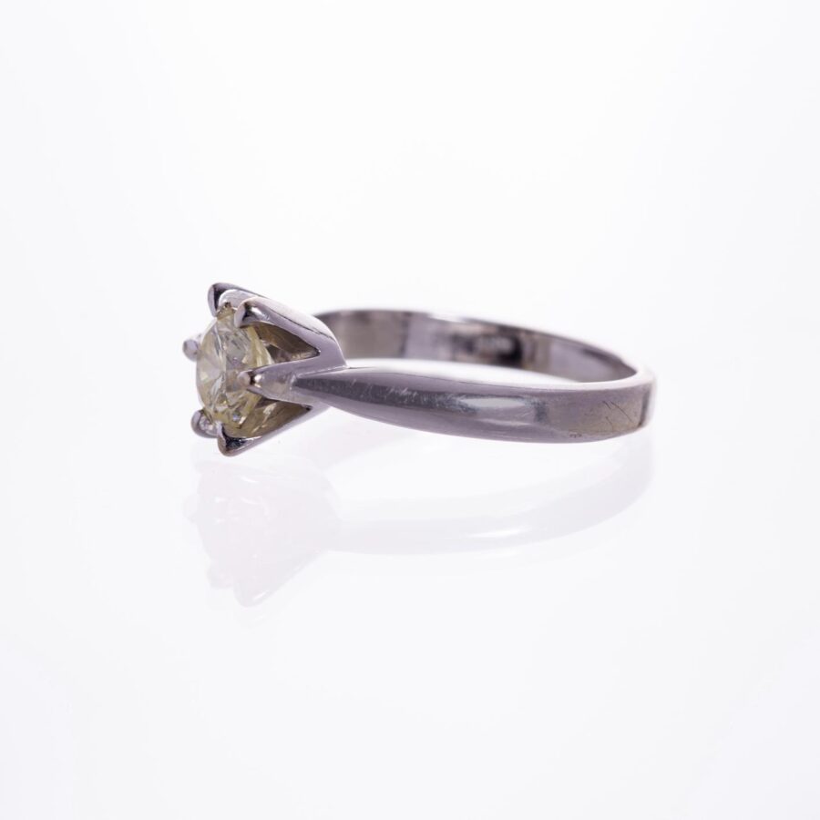 Anillo solitario en oro 14 K con brillante - Imagen 2