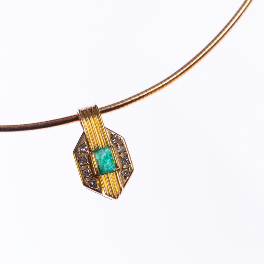 Gargantilla en oro 18 K con esmeralda y brillantes - Imagen 2