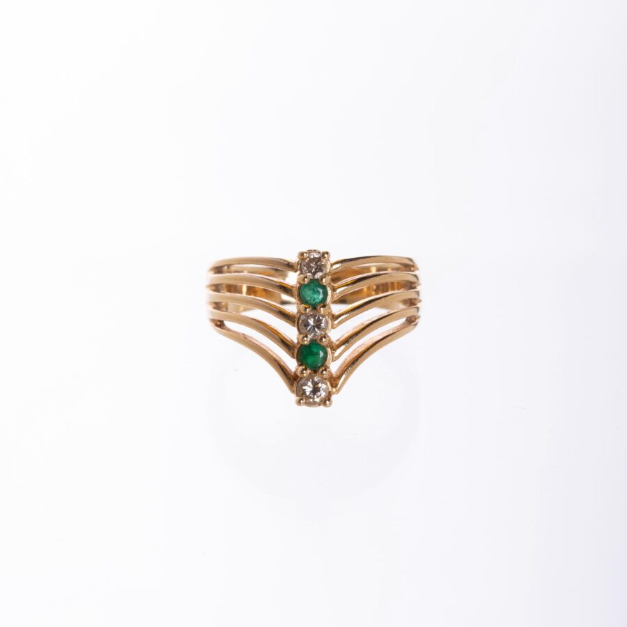 Anillo en oro 14 K, diamantes y esmeraldas
