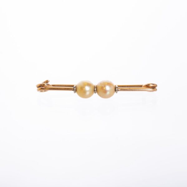 Prendedor en oro 18 K con perlas