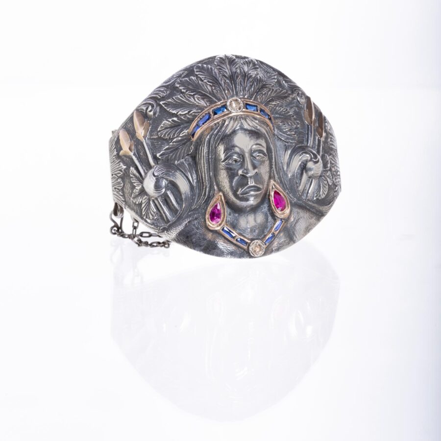 Pulsera en plata, oro, diamantes, zafiros y rubíes