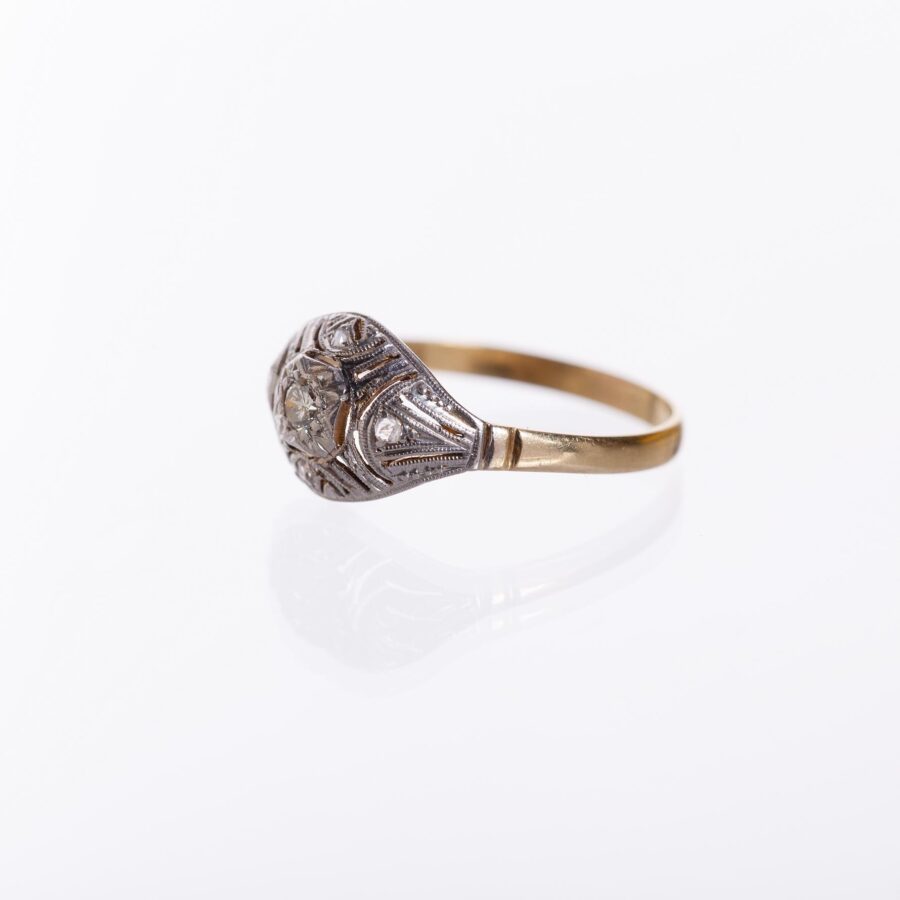 Anillo art decó en oro 18 K con diamantes y brillante - Imagen 2