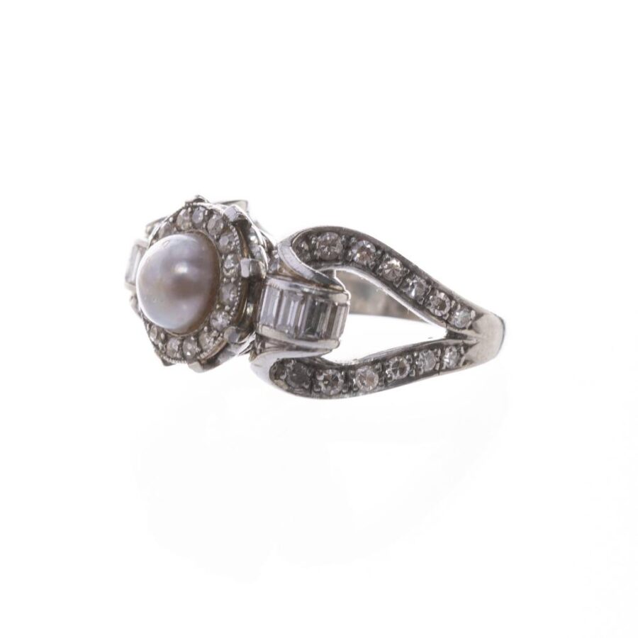 Anillo en platino con perla, diamantes y brillantes - Imagen 2