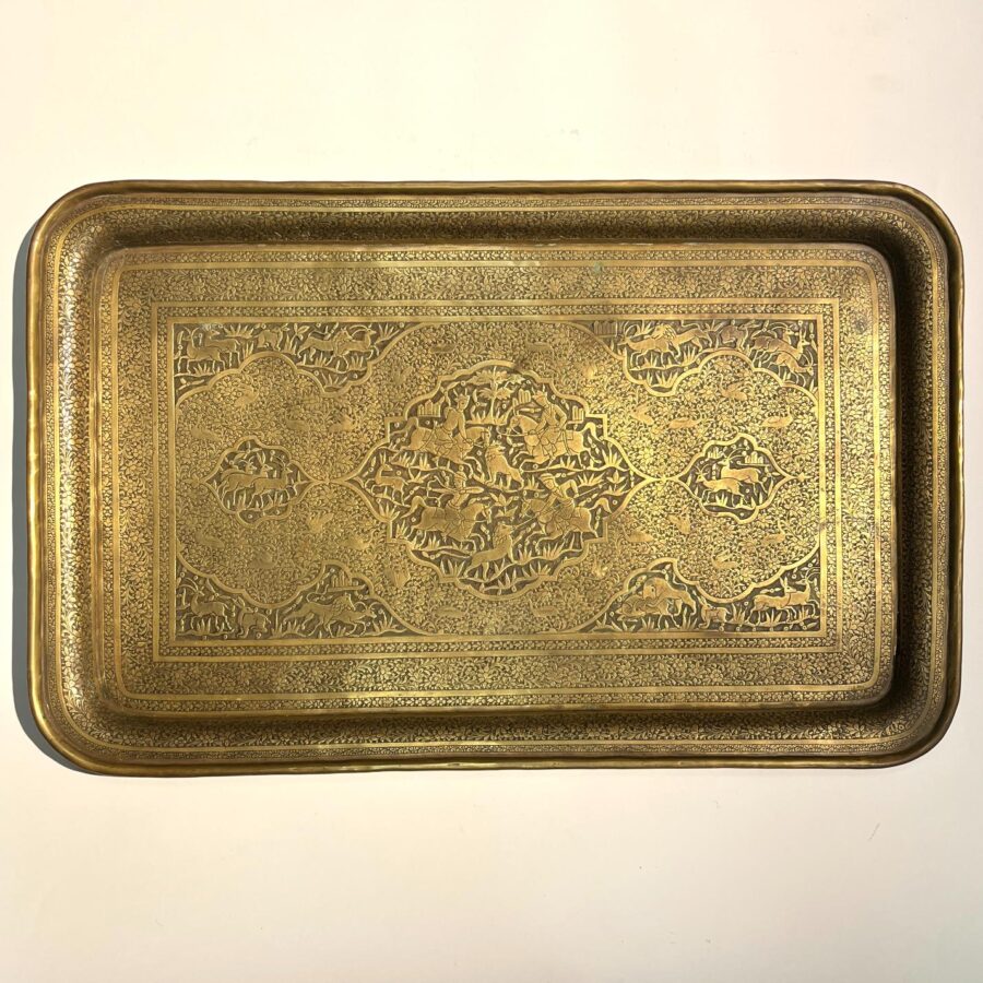 Bandeja persa en bronce