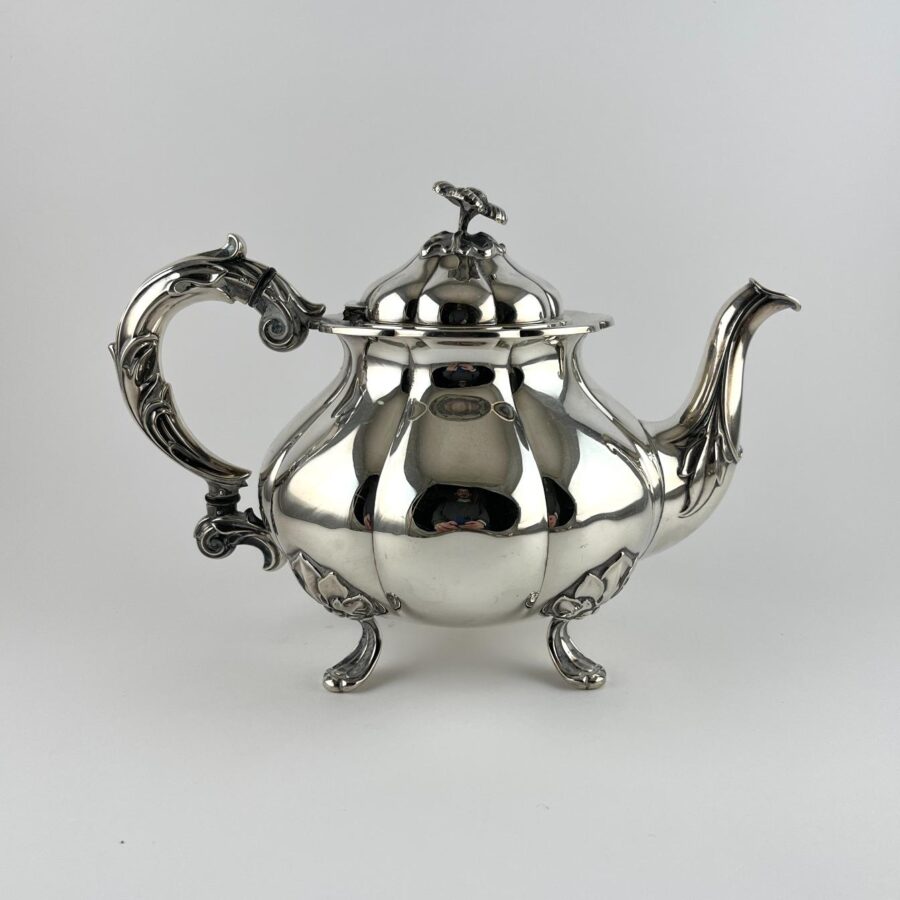 Tetera dinamarquesa en plata