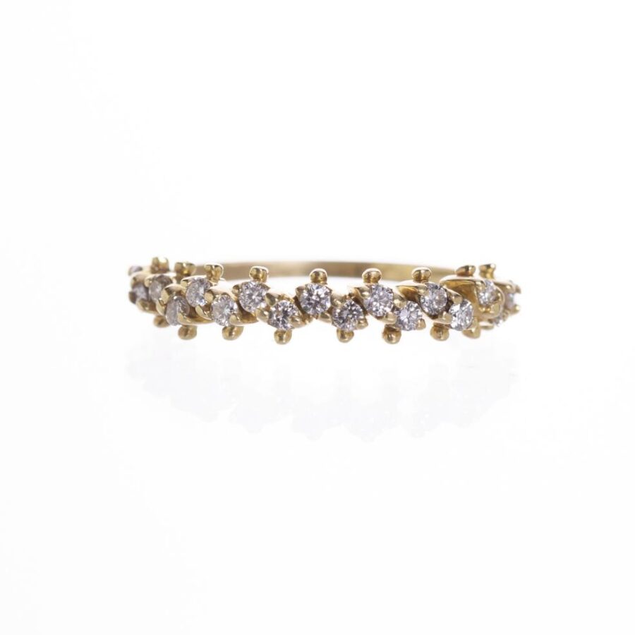 Anillo en oro con brillantes
