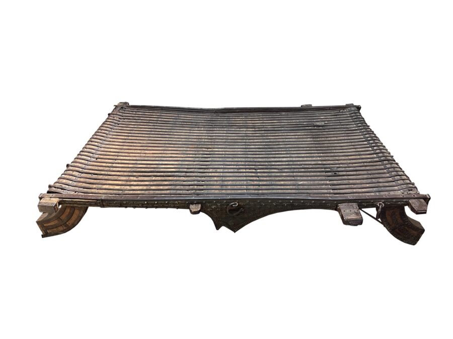 Mesa de la India s. XIX