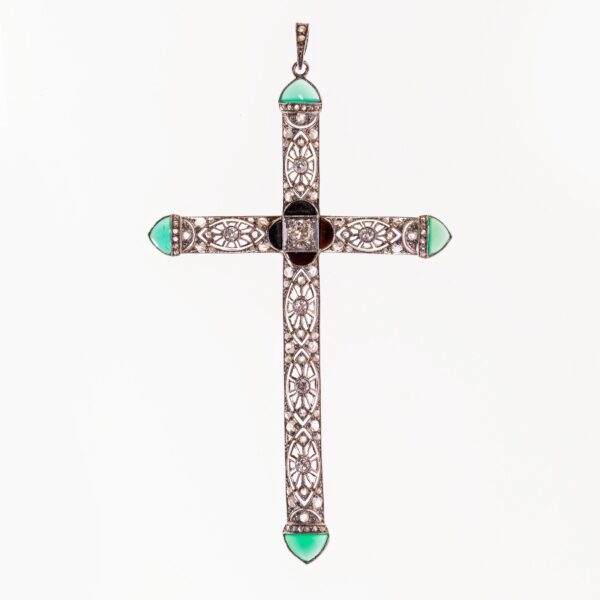 Cruz art decó en oro 18 K, crisopacio, ónix, brillantes y diamantes